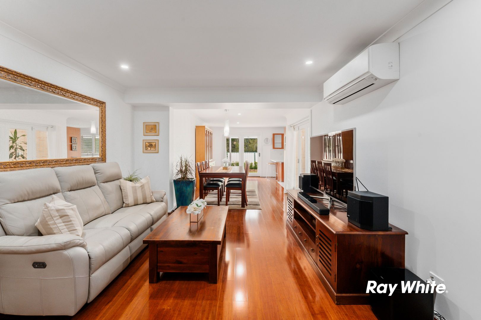 11 Flemming Grove, Doonside NSW 2767, Image 2