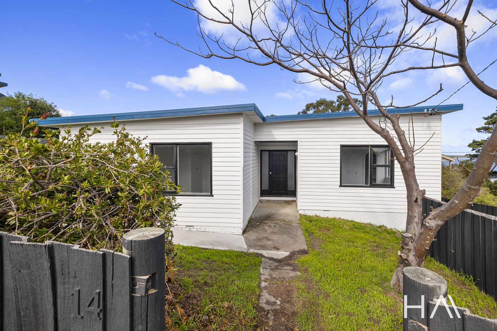 2 bedrooms House in 14 Toongabbie St MIDWAY POINT TAS, 7171