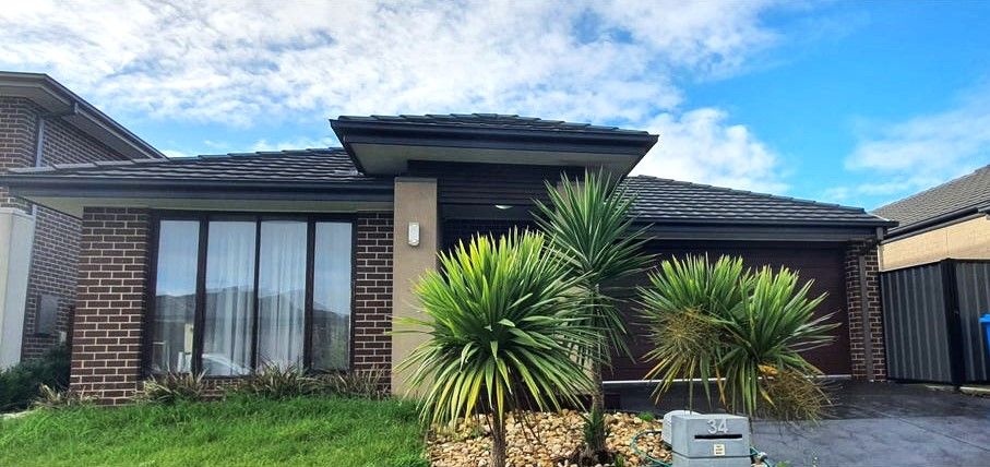 4 bedrooms House in 34 Blackledge Drive CLYDE NORTH VIC, 3978
