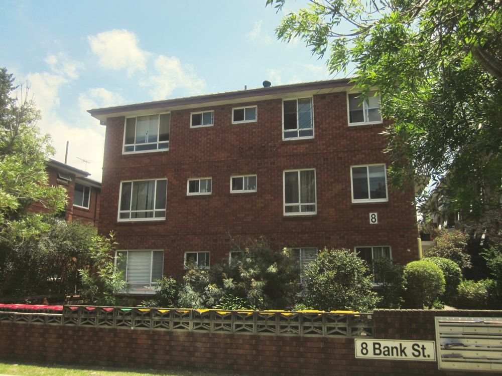 2 bedrooms Apartment / Unit / Flat in 5/8 Bank Street MEADOWBANK NSW, 2114