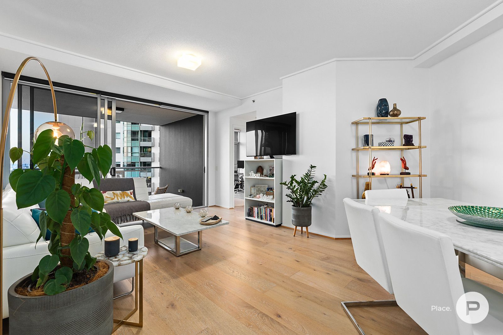 222/30 Macrossan Street, Brisbane City QLD 4000, Image 1