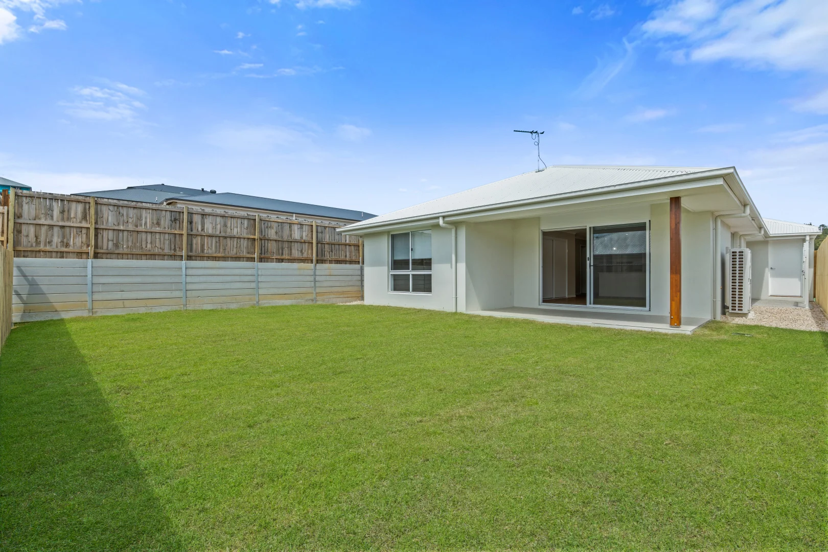 Additional image 13 of 99 Belvedere Dr, Spring Mountain QLD 4300