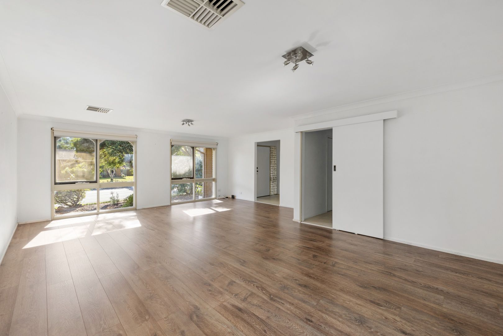 17 Allambanan Drive, Bayswater North VIC 3153 House For Rent 540