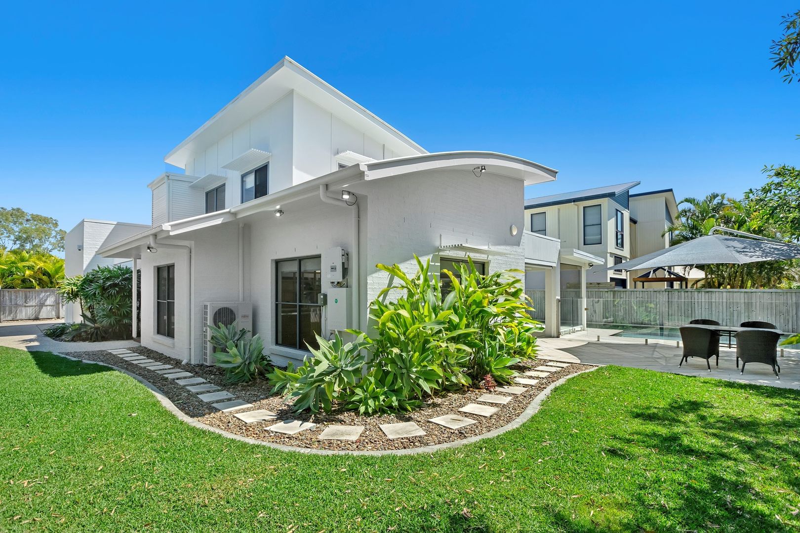 12 North Beach Place, Mudjimba QLD 4564, Image 2