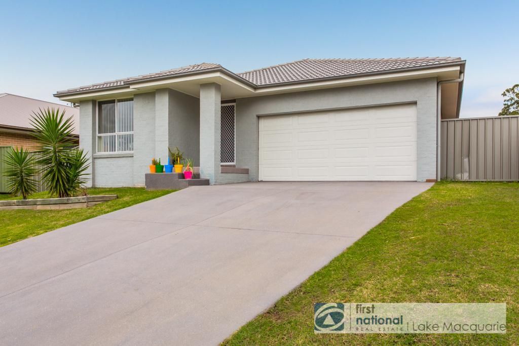 33 Craighill Crescent, Cameron Park NSW 2285, Image 0