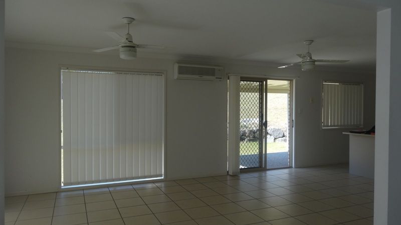 30 Wellers Street, Pacific Pines QLD 4211, Image 2
