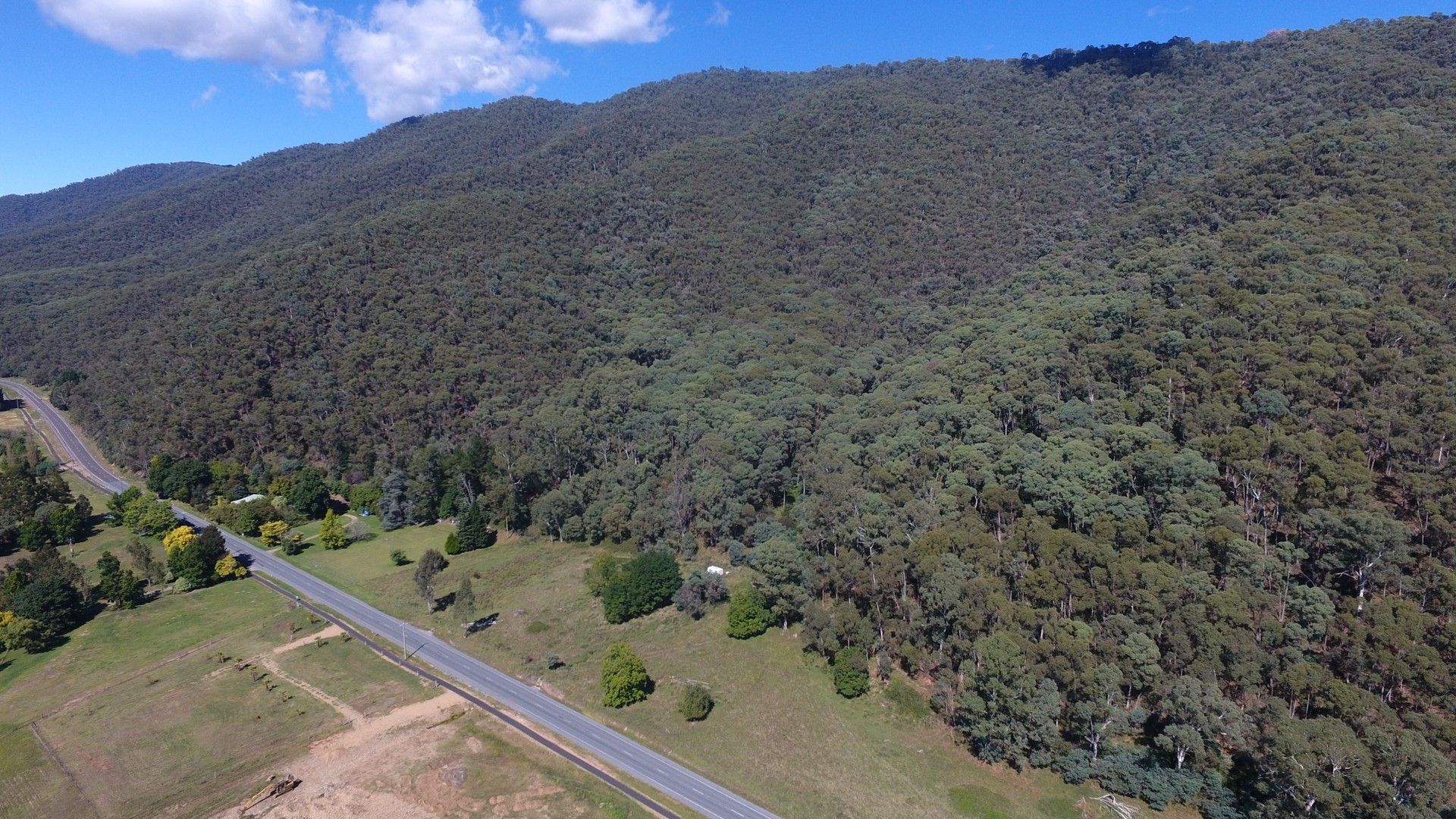 CA 42A Great Alpine Road, Freeburgh VIC 3741, Image 2