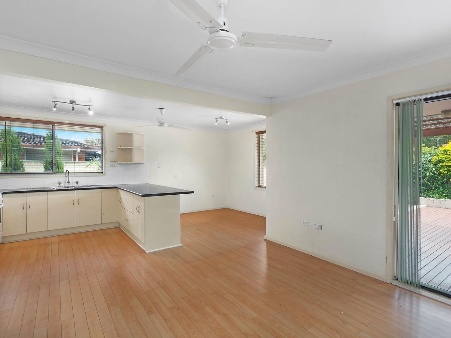 1/290 Ocean Beach Road, Umina Beach NSW 2257, Image 1