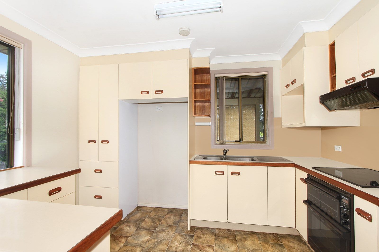 14 Hooka Creek Road, Berkeley NSW 2506, Image 2