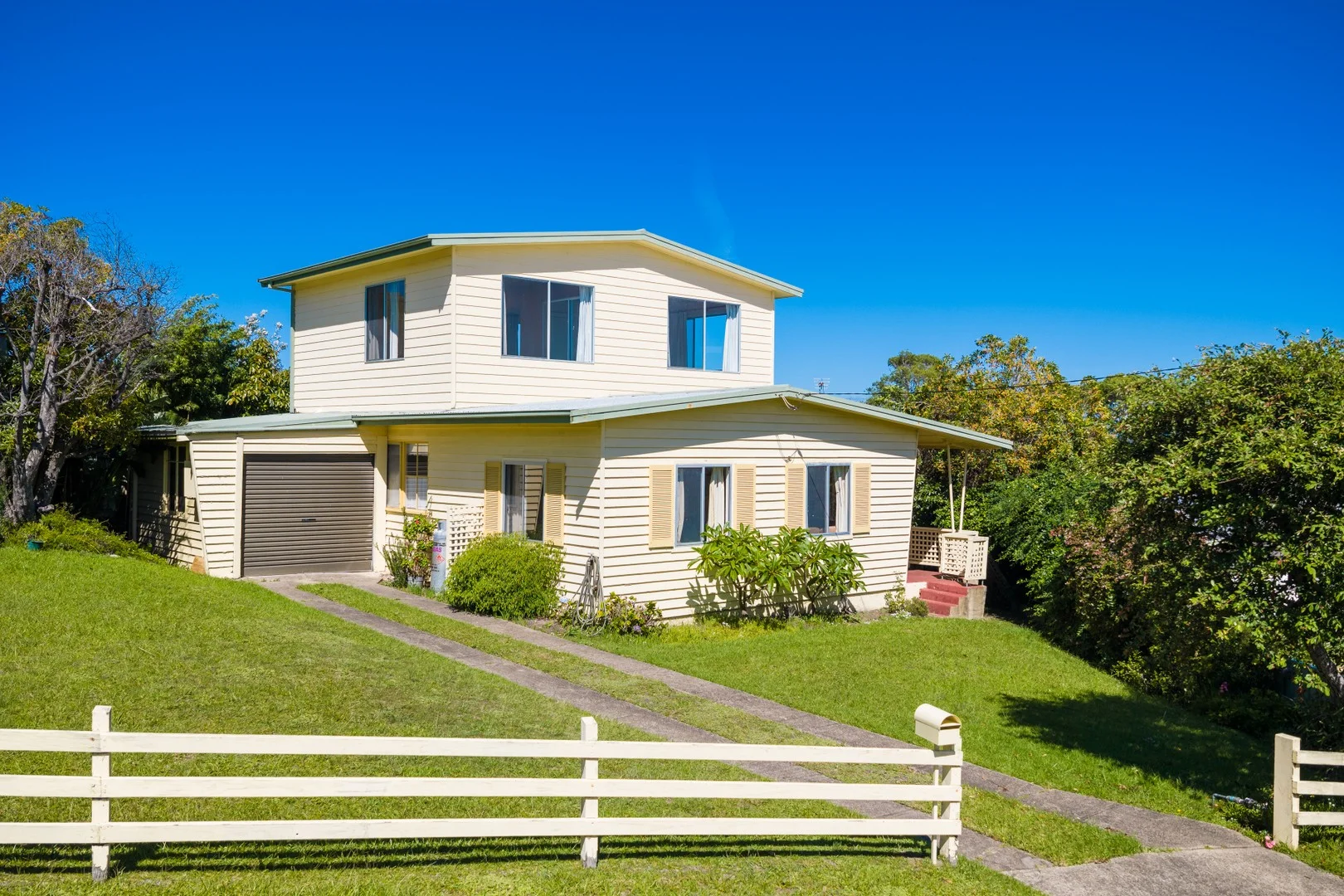 52 Lakeview Avenue, Merimbula NSW 2548