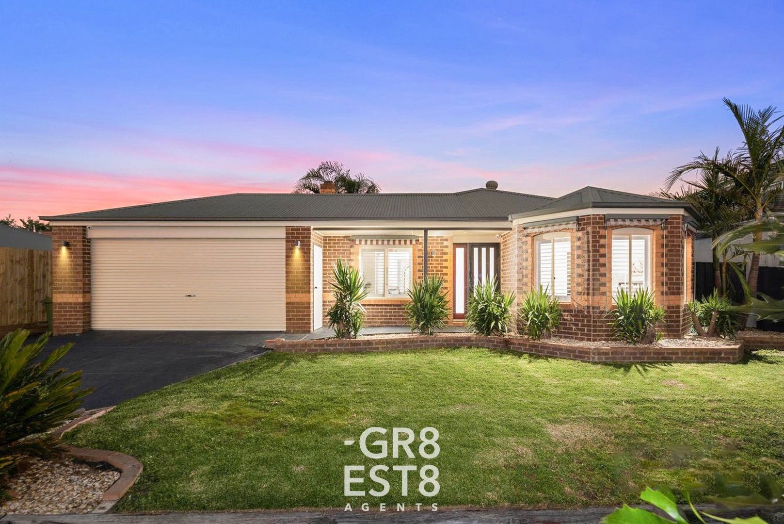 4 bedrooms House in 2 TANAMI COURT NARRE WARREN SOUTH VIC, 3805