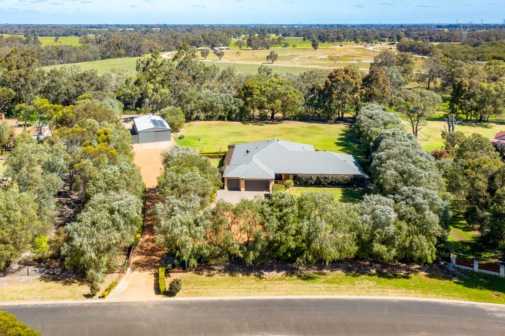 5 bedrooms House in 68 Lazenby Avenue RAVENSWOOD WA, 6208