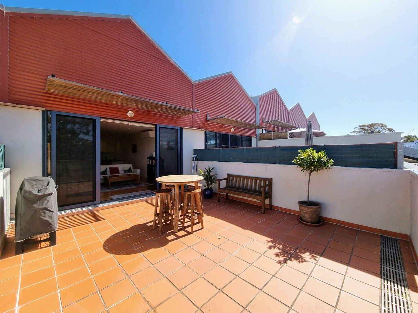 2 bedrooms Apartment / Unit / Flat in 2/20 Beaton Place INVERLOCH VIC, 3996