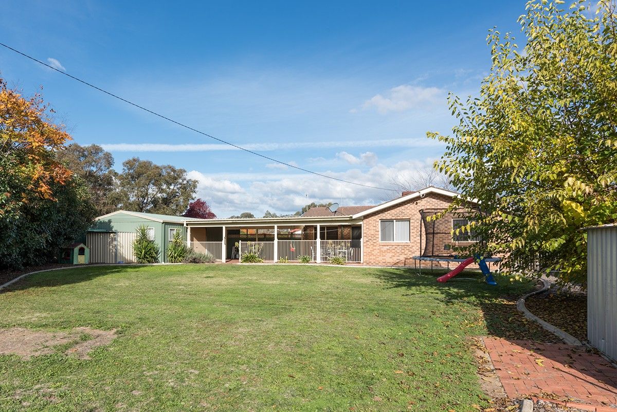 5 Eggers Place, Bonython ACT 2905, Image 2