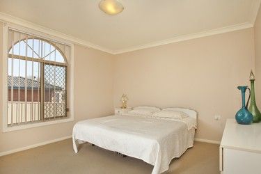 33/22 Collinson st, TENAMBIT NSW 2323, Image 2