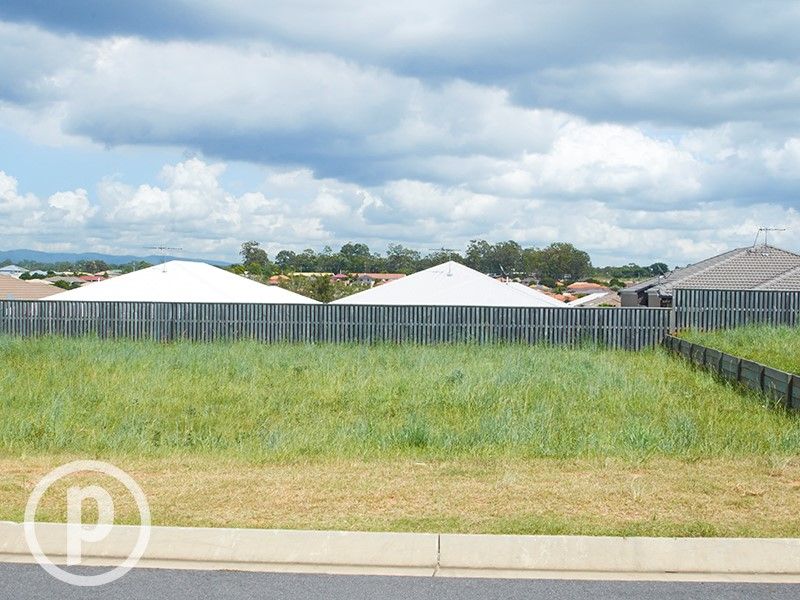 12 Bellthorpe, Kallangur QLD 4503, Image 2