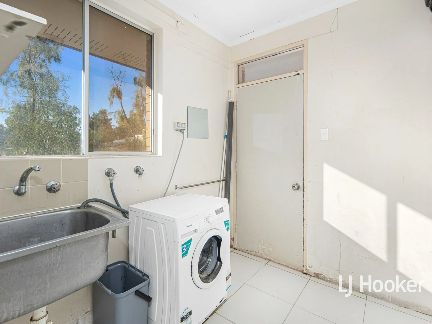 Image 10