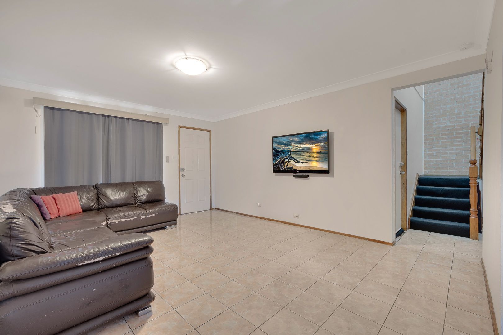 1/13 Rushes Place, Minto NSW 2566, Image 1