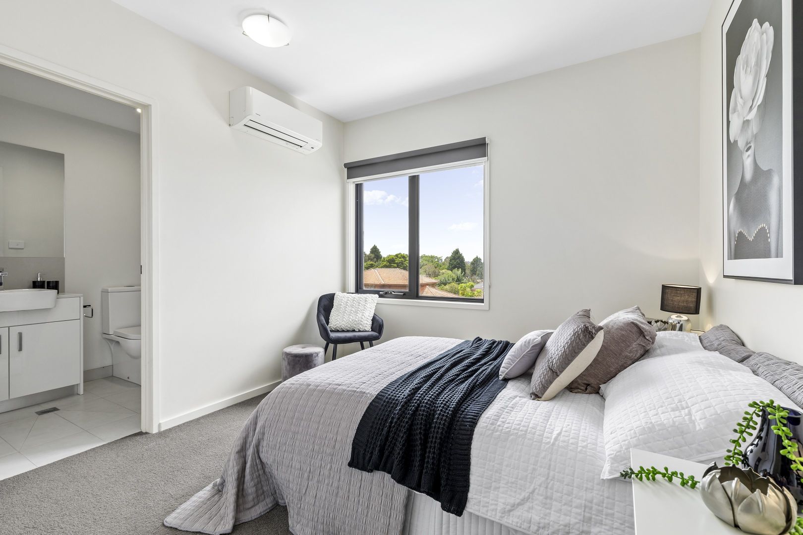 207/569 Whitehorse Road, Mitcham VIC 3132, Image 2