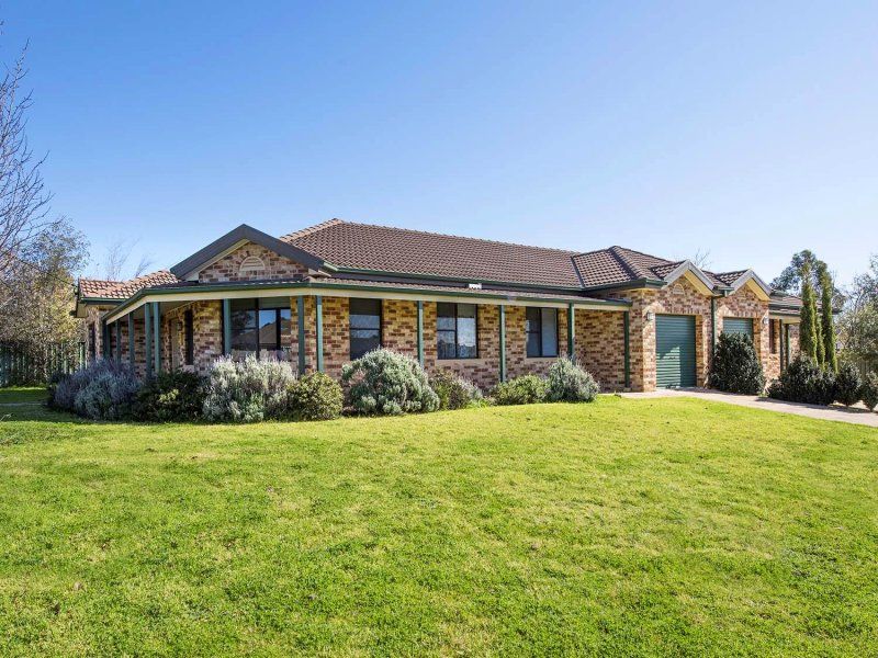 3 bedrooms Villa in 18A Spring Road MUDGEE NSW, 2850