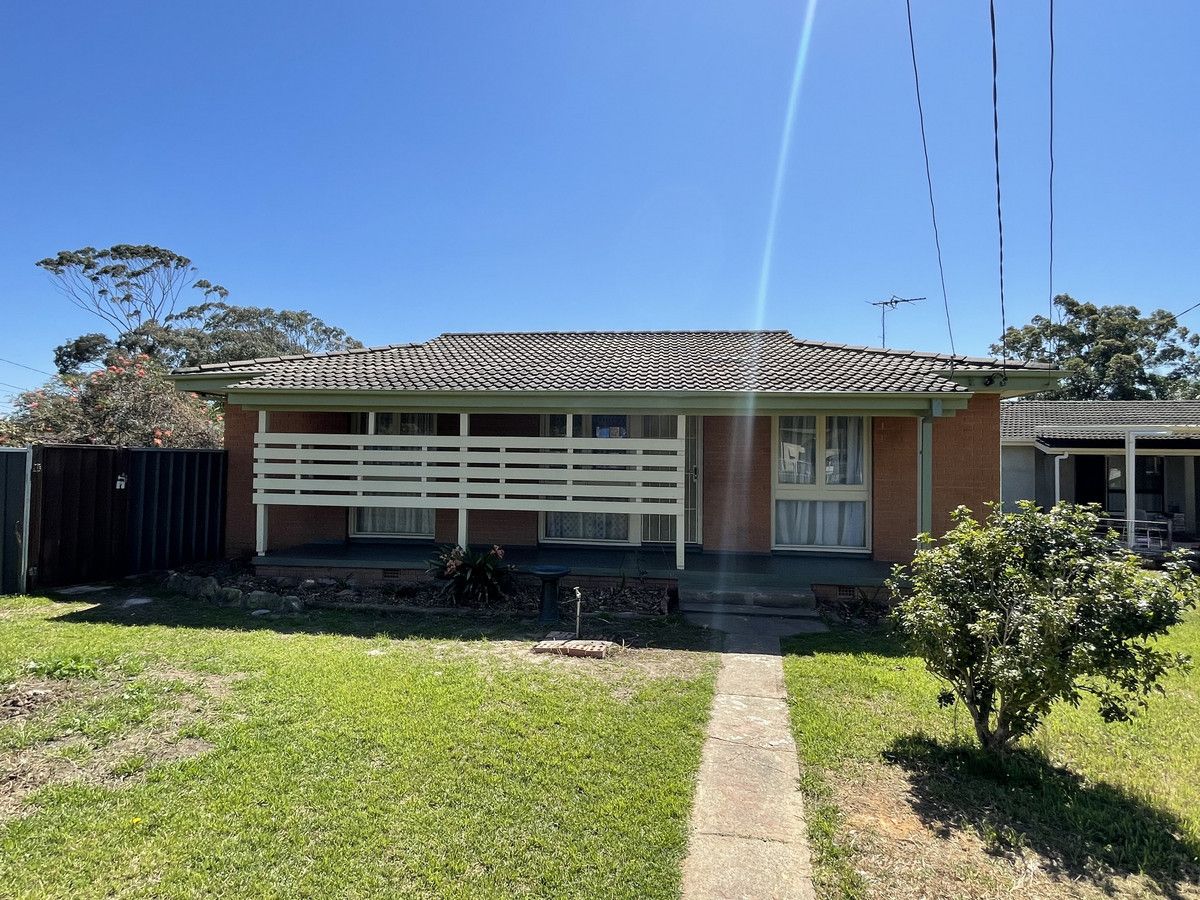 3 bedrooms House in 2 Antill Place BLACKETT NSW, 2770