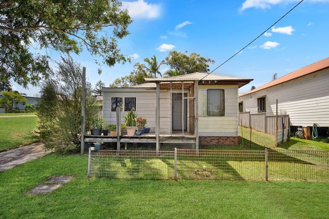 Picture of 14 John Fisher Road, BELMONT NORTH NSW 2280