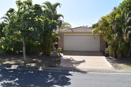 4 bedrooms House in 13 Groves Crescent BOONDALL QLD, 4034