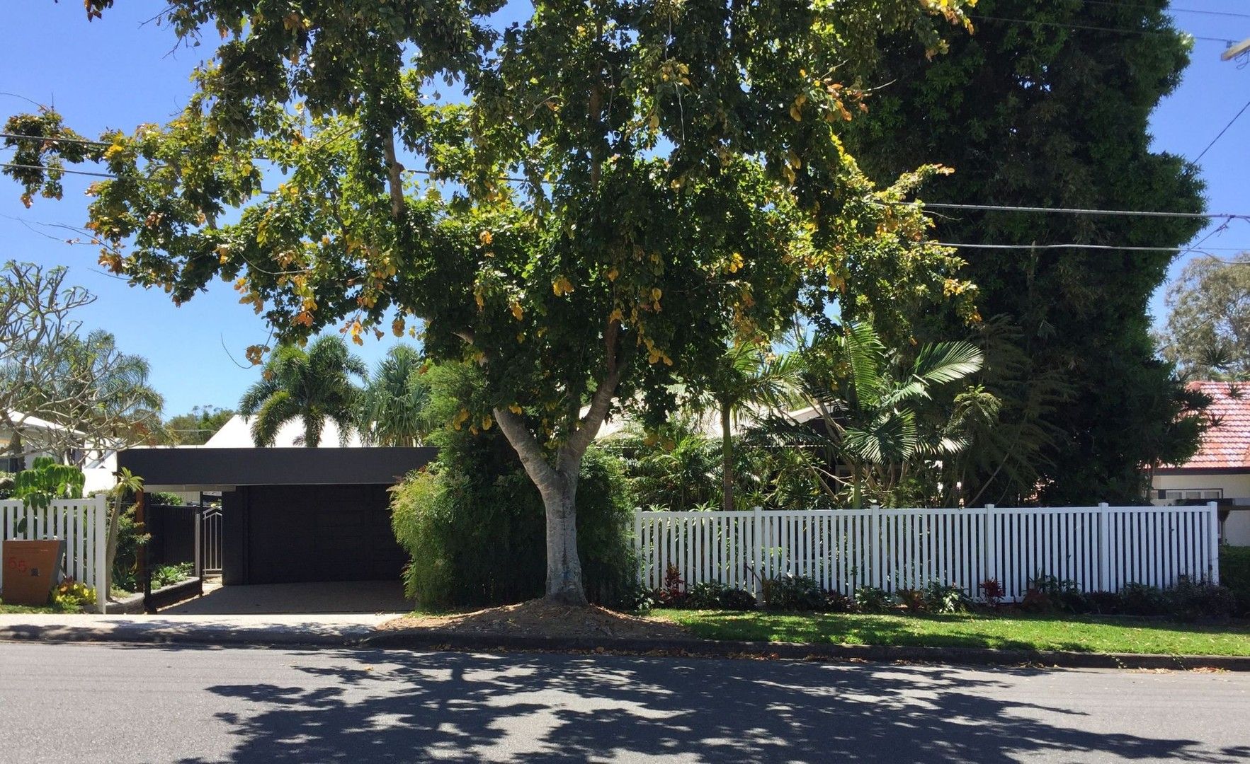 4 bedrooms House in 55 Hindes Street LOTA QLD, 4179
