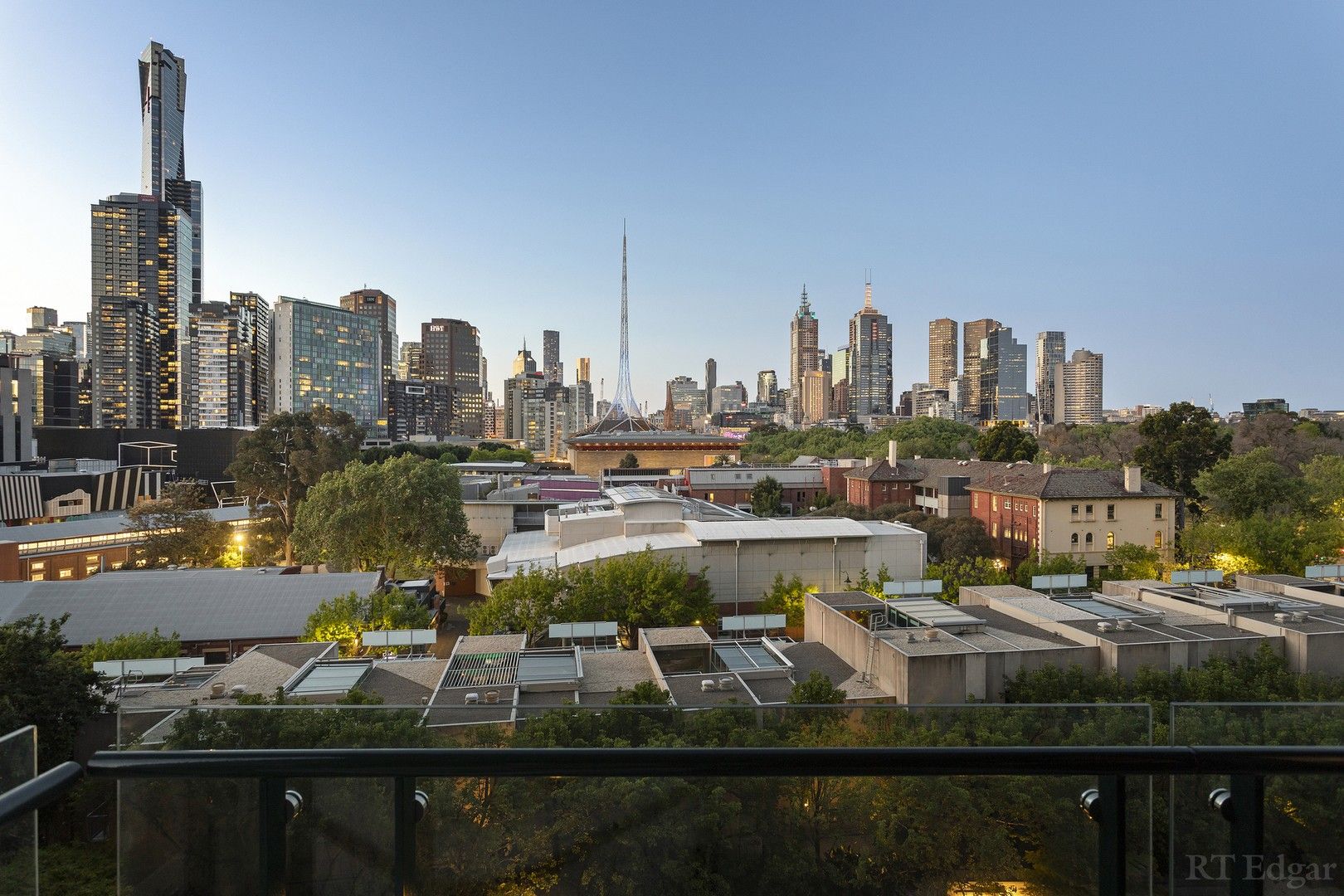 704/250 St Kilda Road, Southbank VIC 3006, Image 1