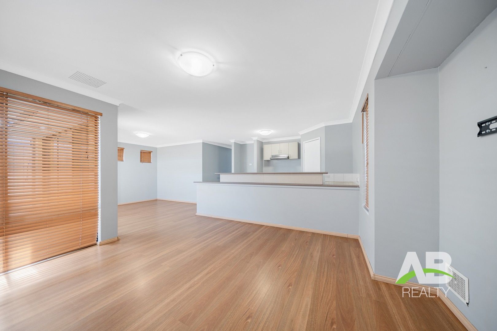 33 Santa Rosalia Vista, Sinagra WA 6065 House For Rent 620 Domain