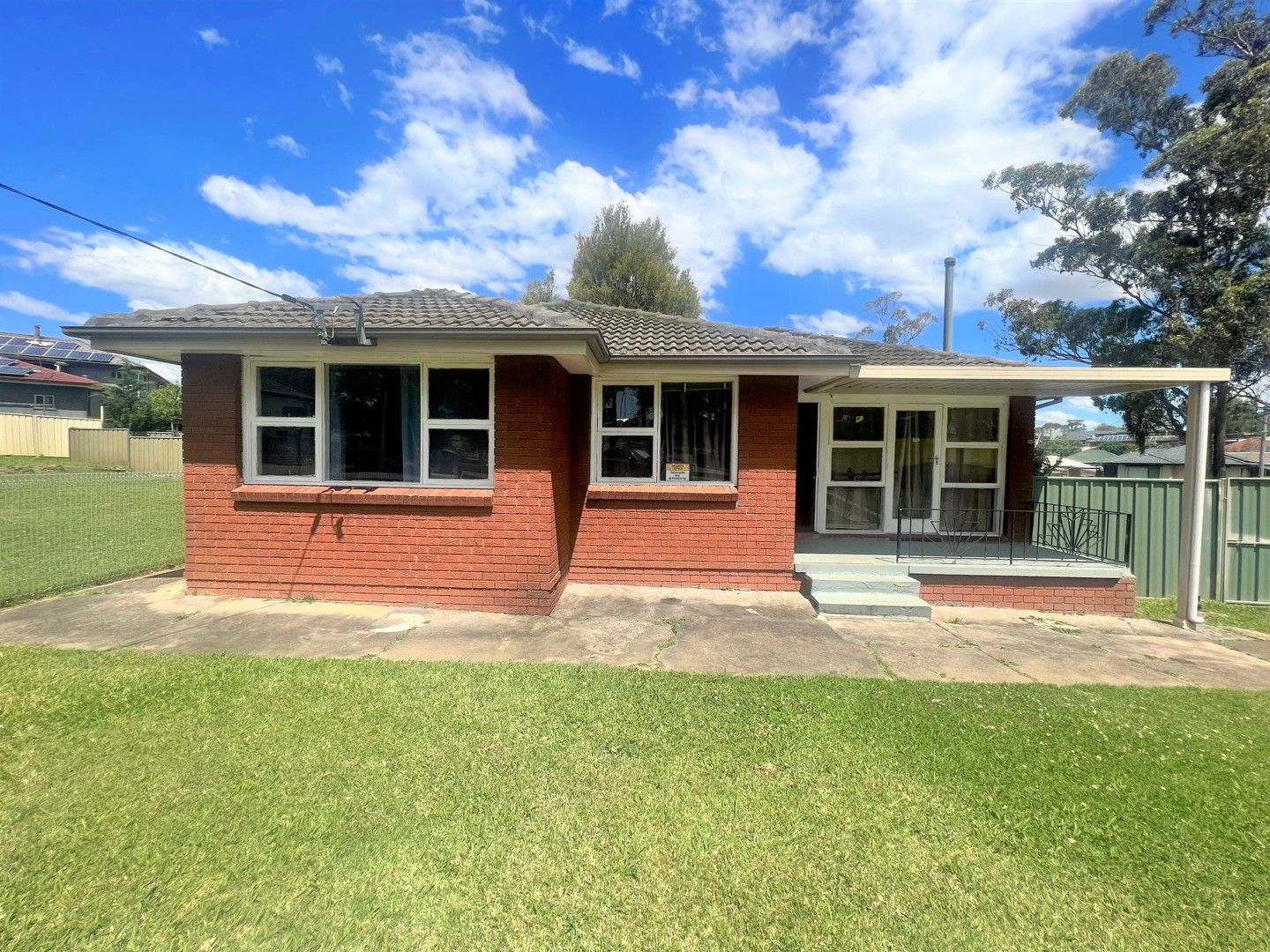 3 bedrooms House in 8 Chester Avenue CAMBRIDGE PARK NSW, 2747