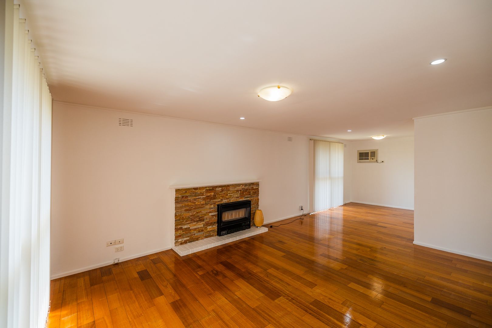 79 Westerfield Drive, Notting Hill VIC 3168, Image 2