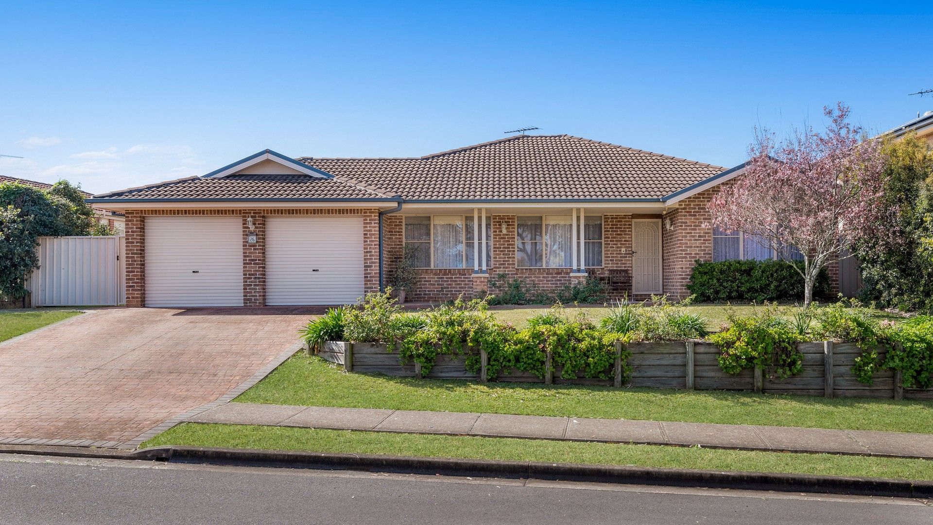 3 bedrooms House in 26 St Johns Road BRADBURY NSW, 2560