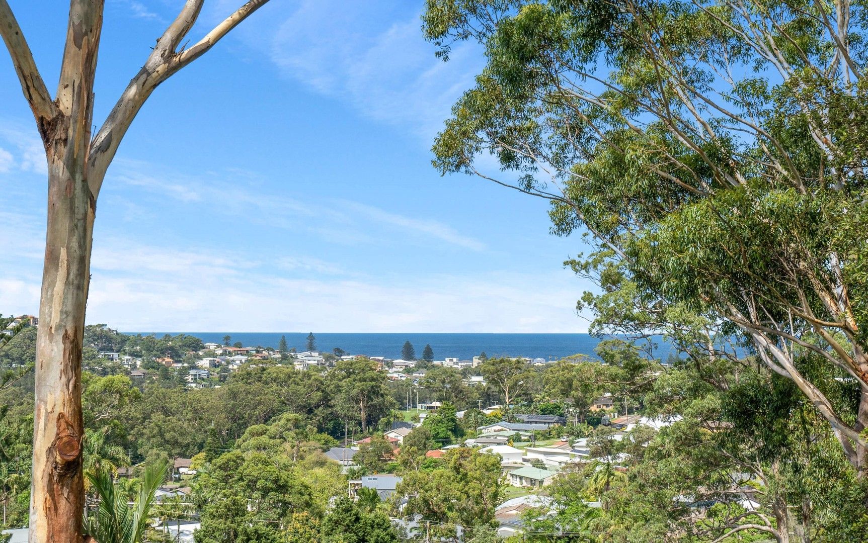 5 bedrooms House in 26 Weemala Crescent TERRIGAL NSW, 2260