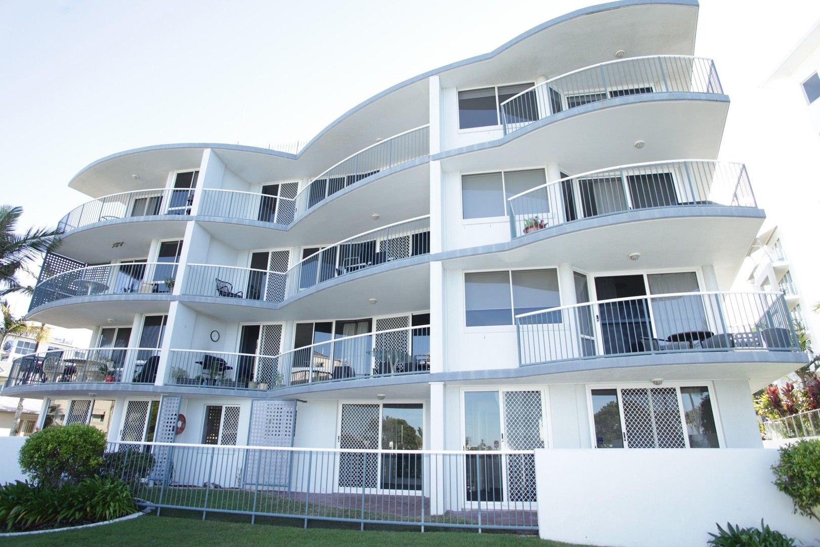 3 bedrooms Apartment / Unit / Flat in 4/90 River Esplanade MOOLOOLABA QLD, 4557