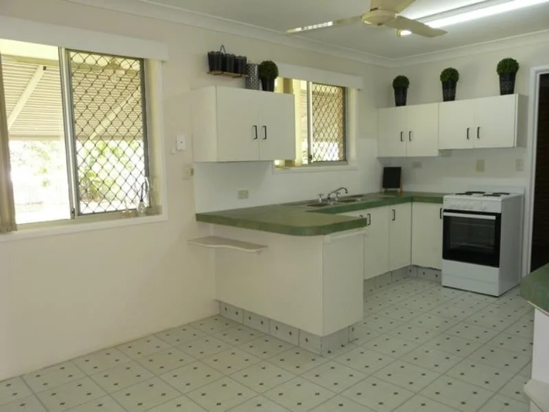Additional image 3 of 48 ASHMOLE RD, Redcliffe QLD 4020