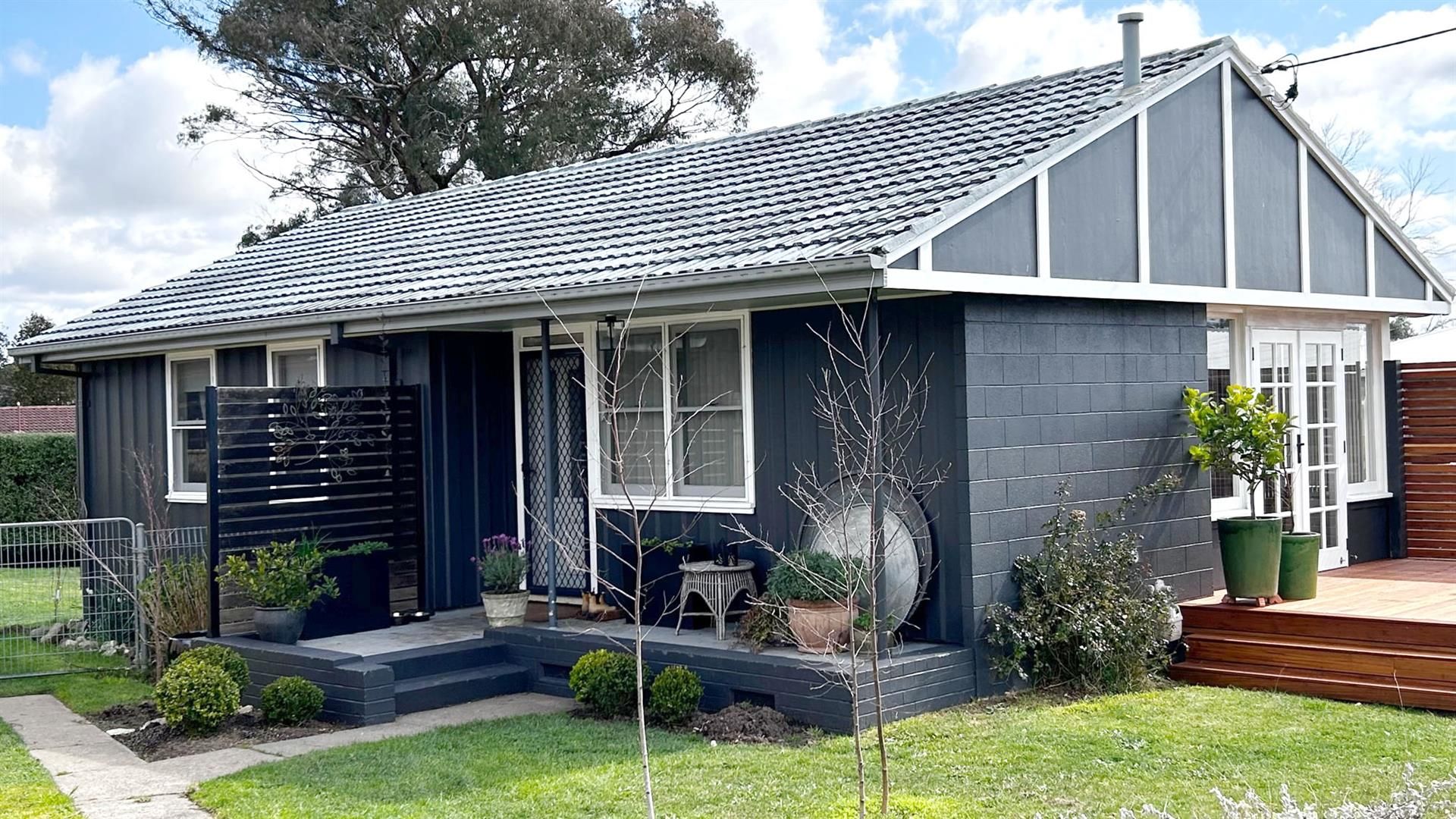 3 bedrooms House in 4 Monterey Avenue MOSS VALE NSW, 2577