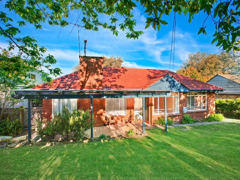 4 bedrooms House in 17 Browning Road TURRAMURRA NSW, 2074