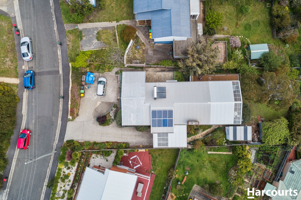 8 Chatsworth Street, Rose Bay TAS 7015, Image 2