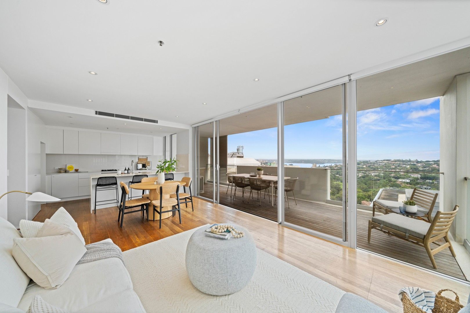 2 bedrooms Apartment / Unit / Flat in 808E/310-330 Oxford Street BONDI JUNCTION NSW, 2022