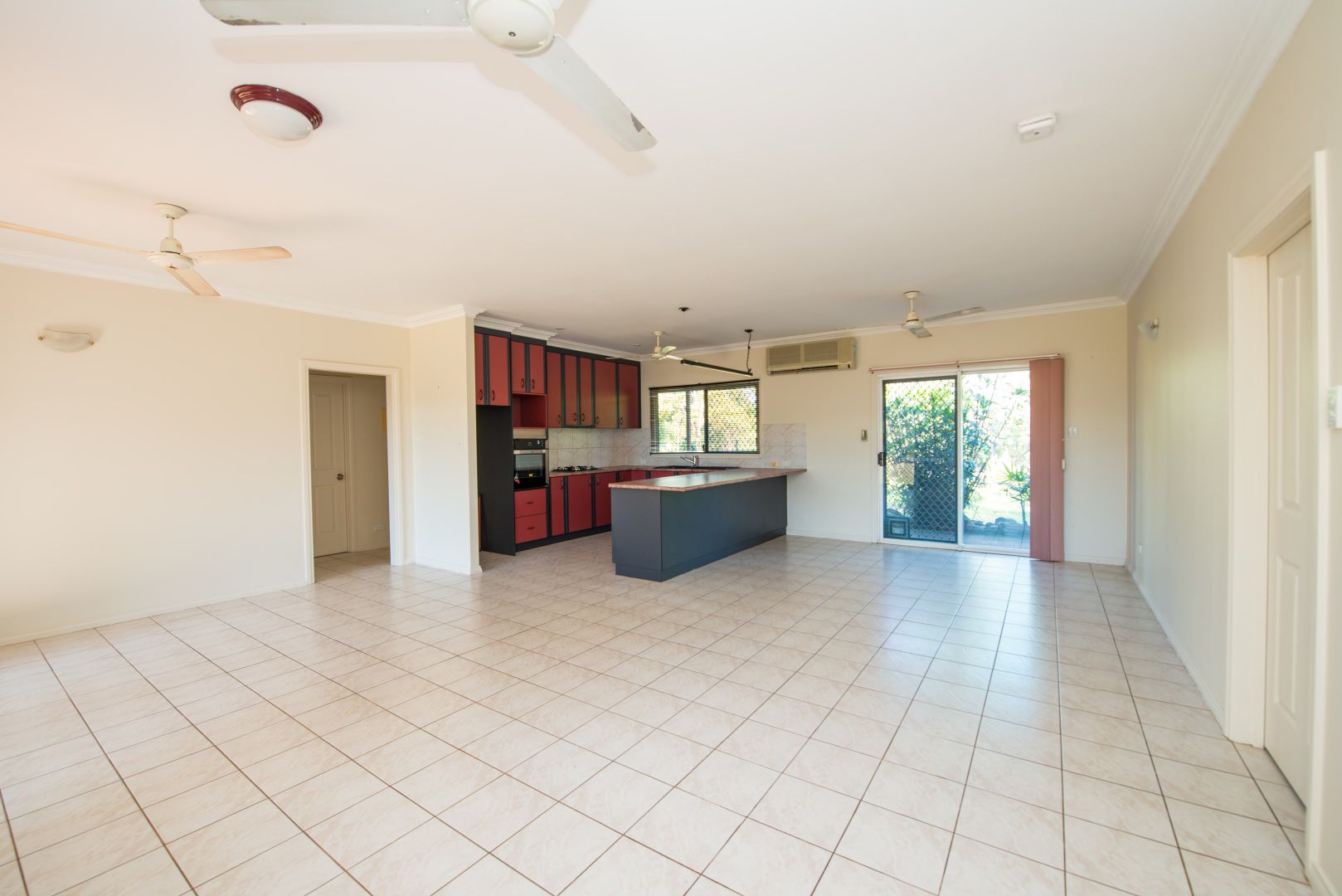 5 Cairn Court, Woodroffe NT 0830, Image 2