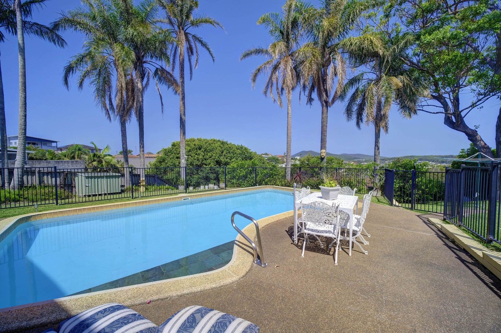 8 The Ridge, Forster NSW 2428 - House For Rent | Domain