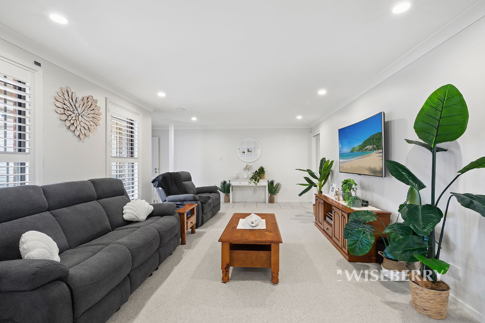 2 Courigal Street, Lake Haven NSW 2263, Image 1