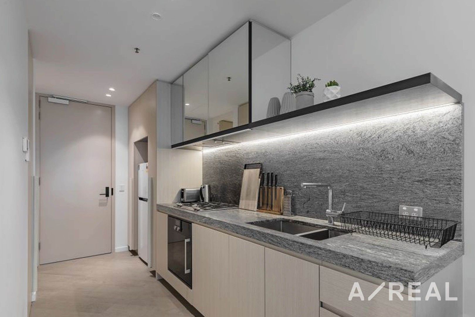 1 bedrooms Apartment / Unit / Flat in 105/499 St Kilda Road MELBOURNE VIC, 3004