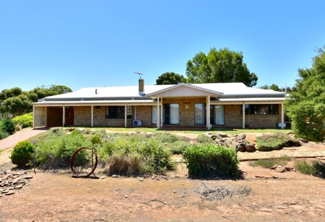 4 bedrooms House in 5603 Great Northern Highway BINDOON WA, 6502