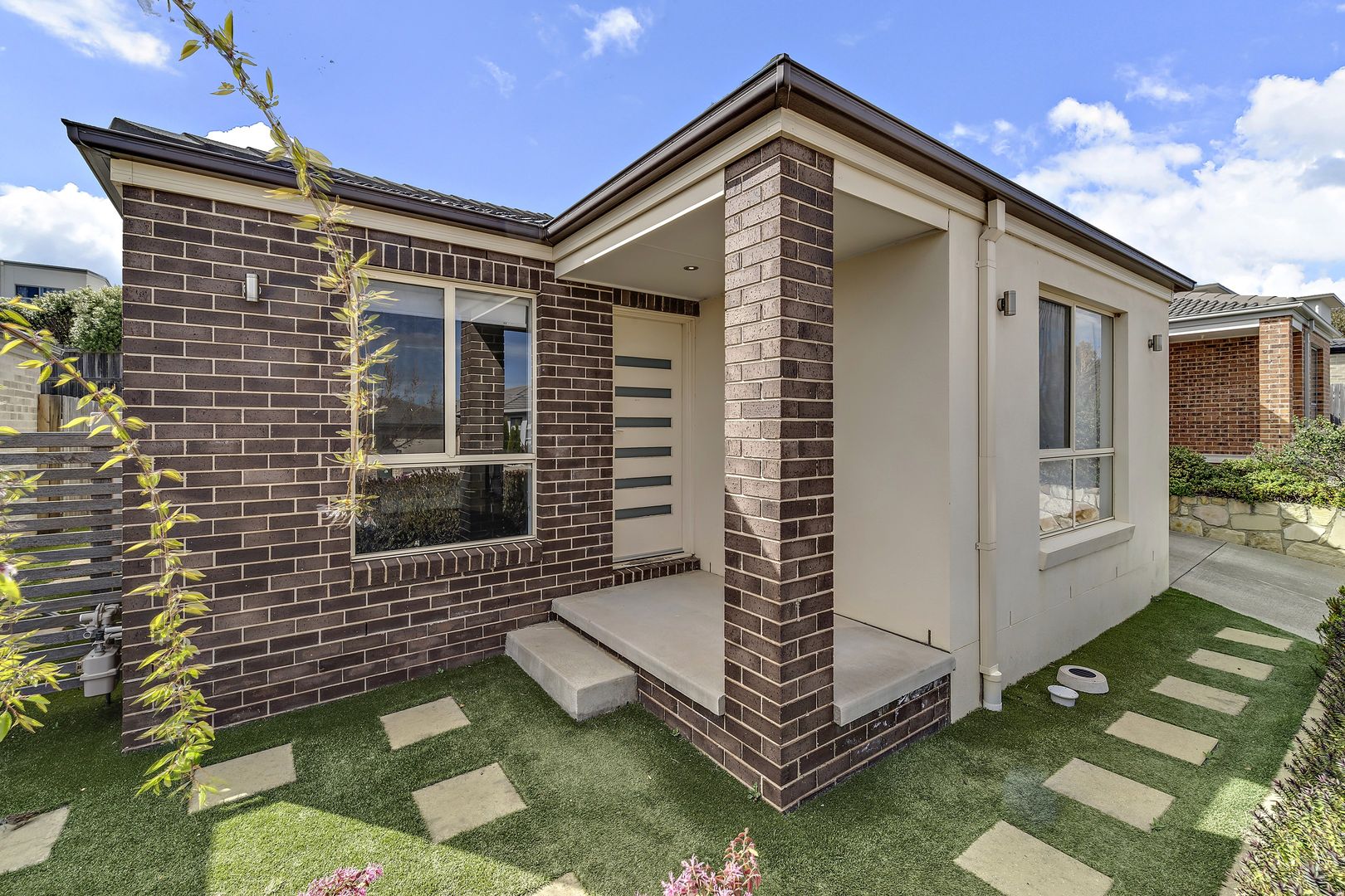 8 Hinde Street, Franklin ACT 2913, Image 1