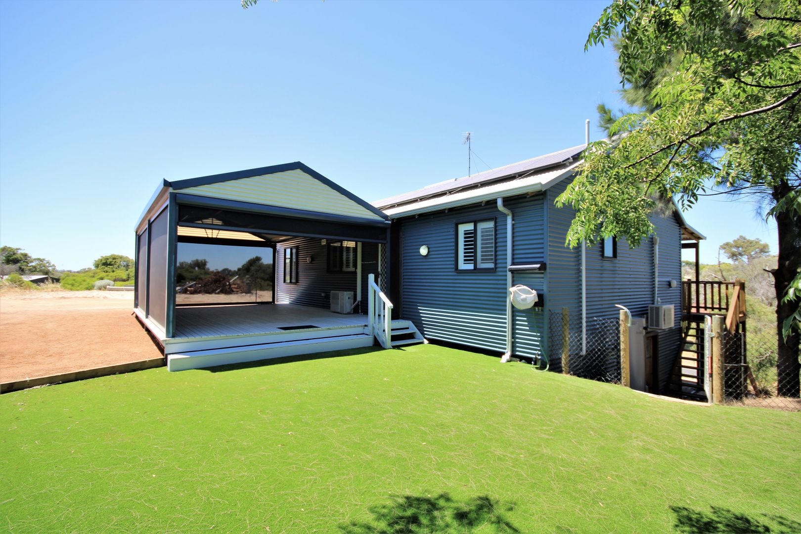 18 Martin Court, Binningup WA 6233, Image 2