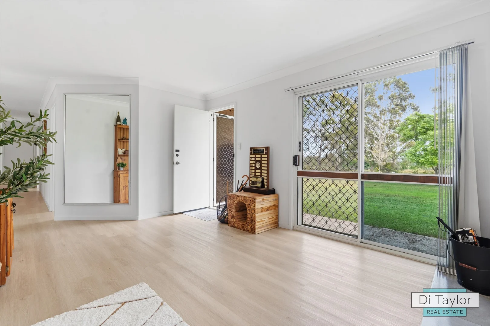 Additional image 20 of 5979 Mt Lindesay Hwy, Woodhill QLD 4285