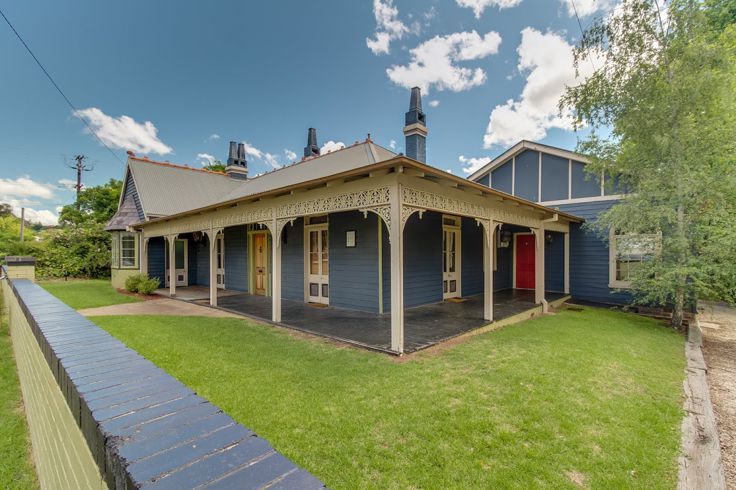 2/136 Allingham Street, Armidale NSW 2350