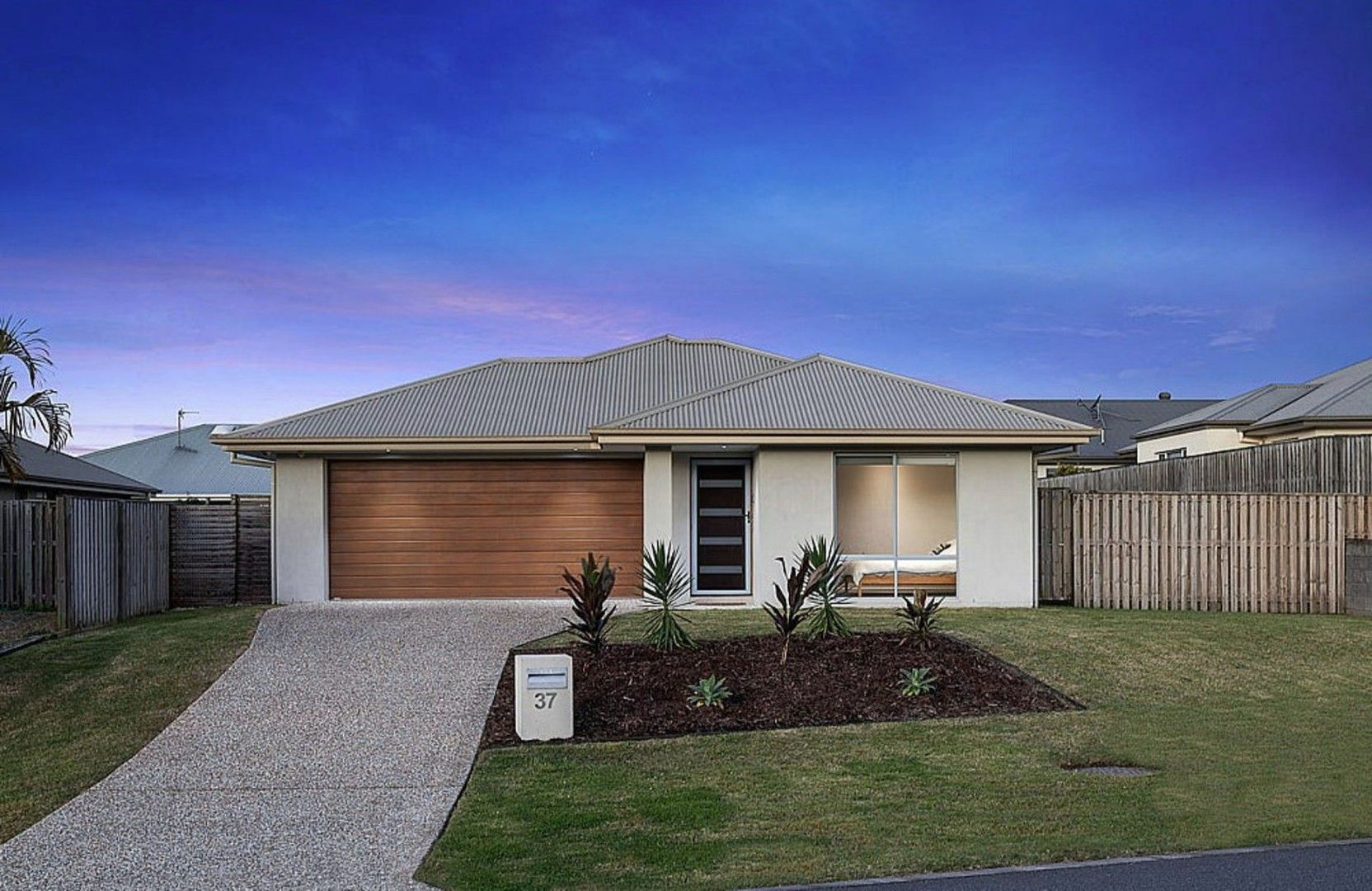 4 bedrooms House in 37 Cypress Circuit COOMERA QLD, 4209